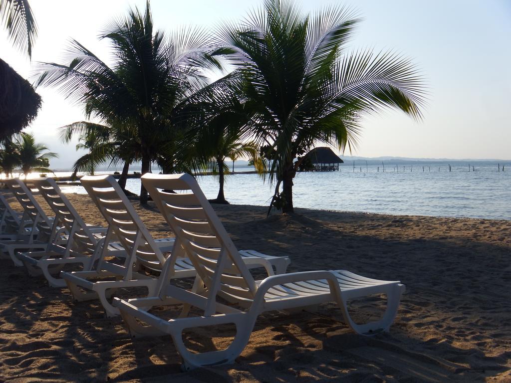 Amatique Bay Hotel Puerto Barrios Extérieur photo