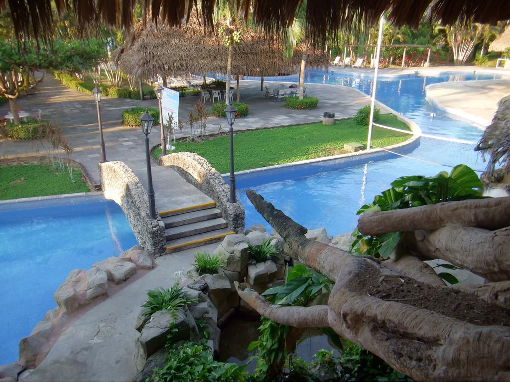 Amatique Bay Hotel Puerto Barrios Extérieur photo