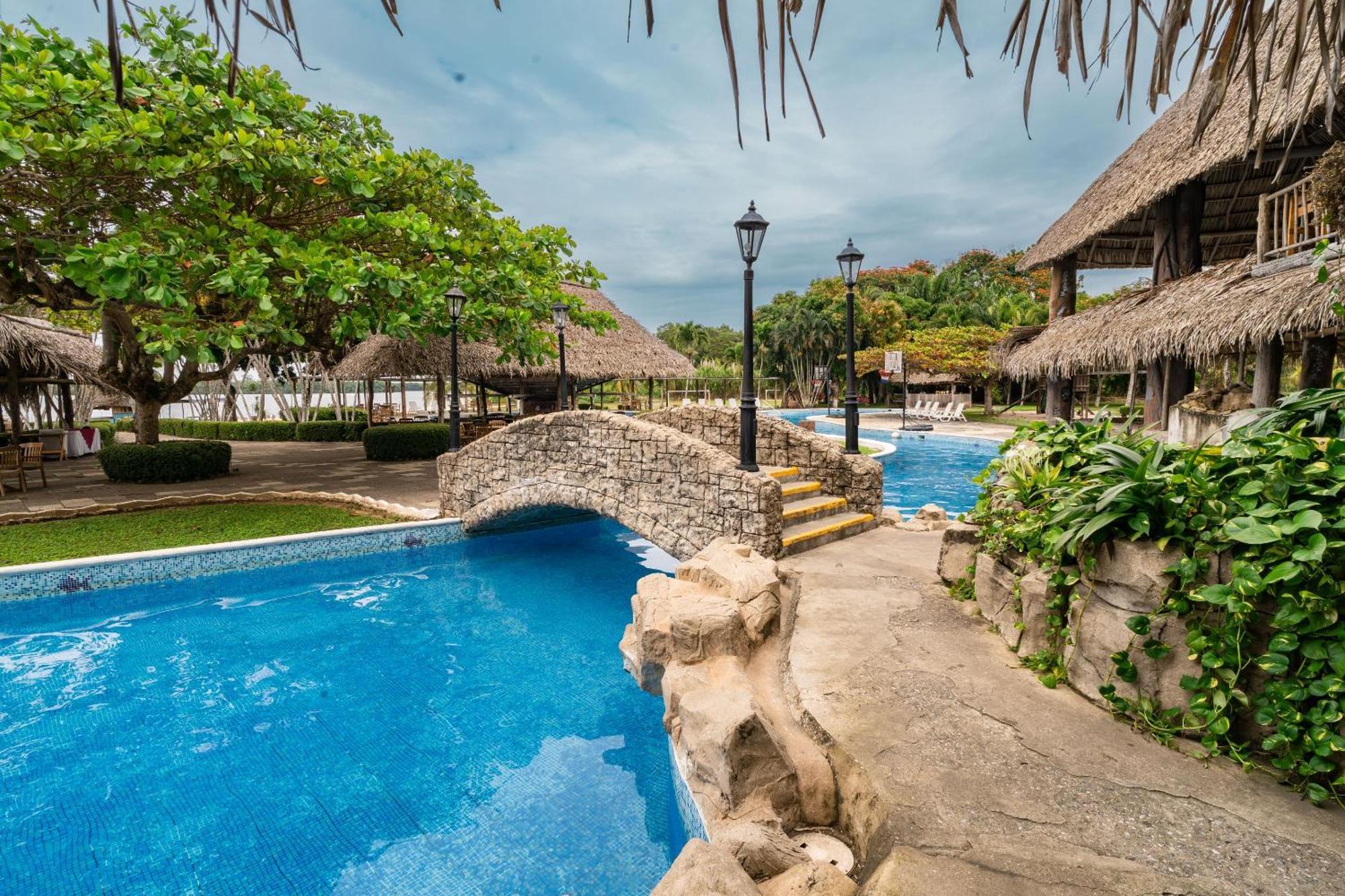 Amatique Bay Hotel Puerto Barrios Extérieur photo