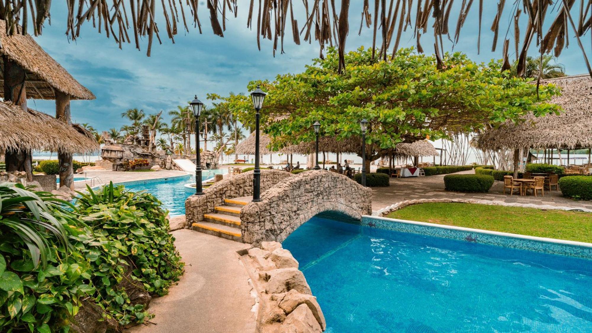 Amatique Bay Hotel Puerto Barrios Extérieur photo