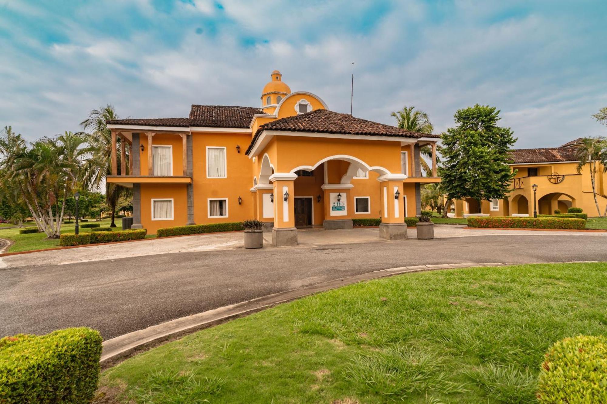 Amatique Bay Hotel Puerto Barrios Extérieur photo
